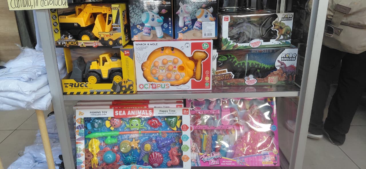 JUGUETES VARIOS